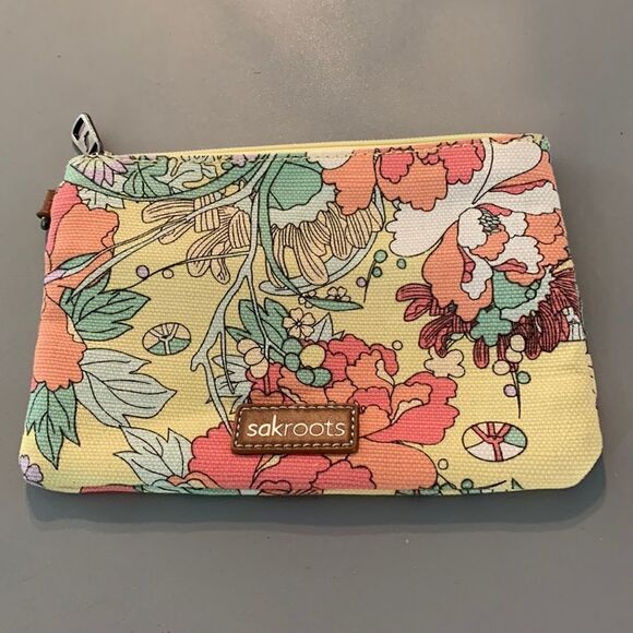 The Sak Handbags - Sakroots Cosmetic Bag NWOT